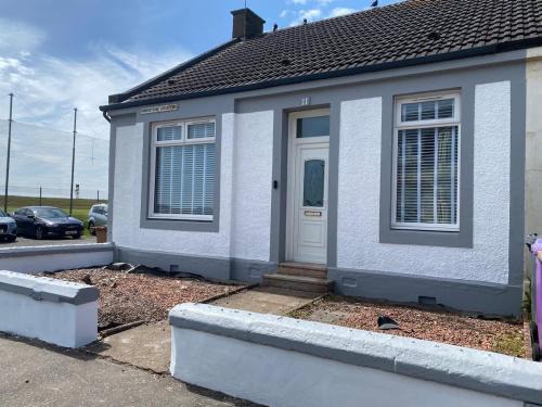 Saltcoats House | Woodside Bungalow