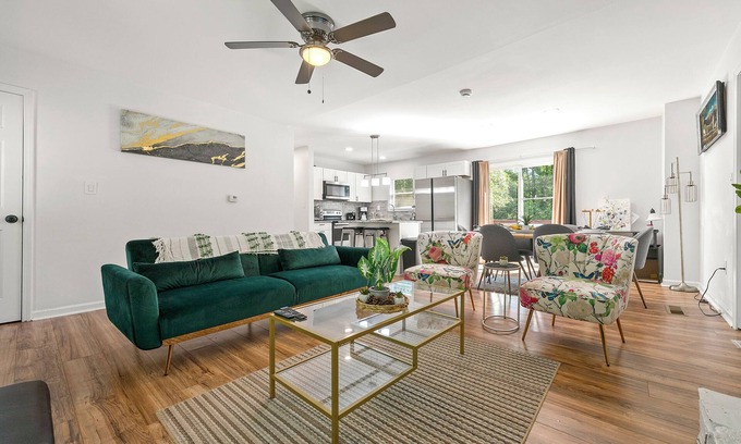 Austell House | Work & Family Fun for 10! ATL Charm Near Six Flags