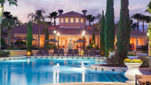 Florida Central Atlantic Coast Apartment | WorldQuest Resort 3BR Suite - Pool, Kitchen, Free Parking, Near Disney