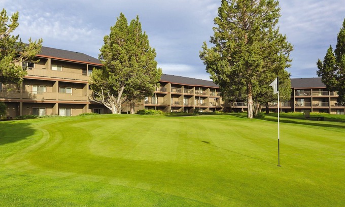Redmond Resort | Wow . This resort is SO much fun !