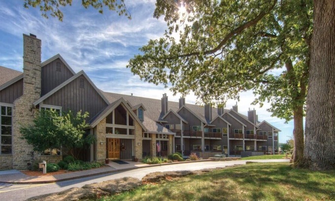 Hanover Condo | Wyndham Galena Resort |2BR/2BA King Bed Balc Suite
