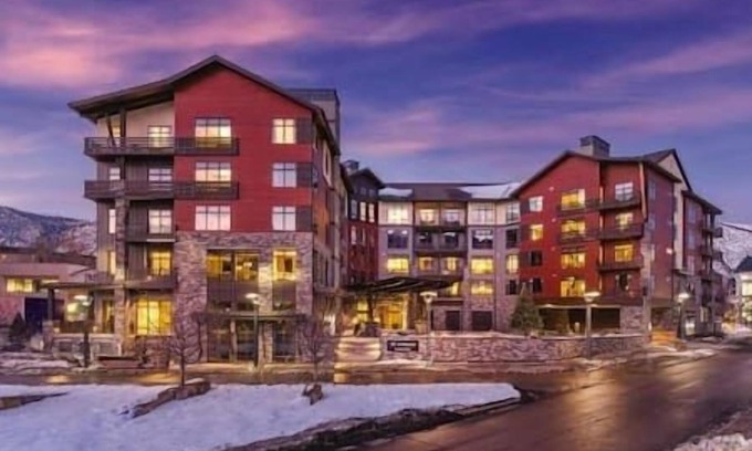 Avon Resort | Wyndham Resort & Spa, Hot Tub, Heated Pool, Sauna