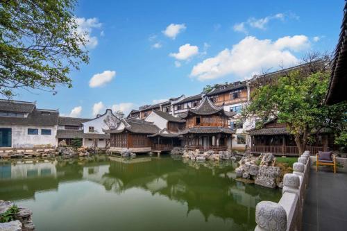 Haining Hotel | XUANDE GATE HOTEL