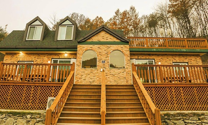 Danwol House | Yangpyeong Jajangnamu Sup Pension