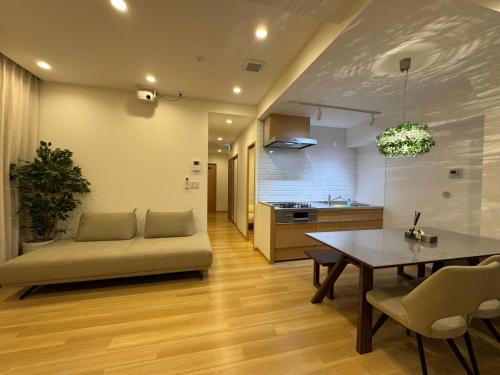 Ikebukuro Apartment | YFhouse池袋ikebukuro-Direct to Ginza, Tokyo Dome, and the Harry Potter Studio Tour Tokyo