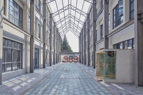 Minhang Hotel | Yitel Hotel Shanghai ex Timeless Boutique House