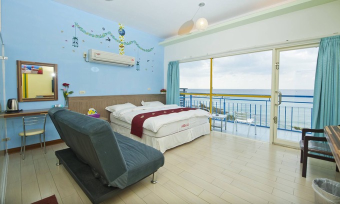 South Beach House | Yong Wong Hostel