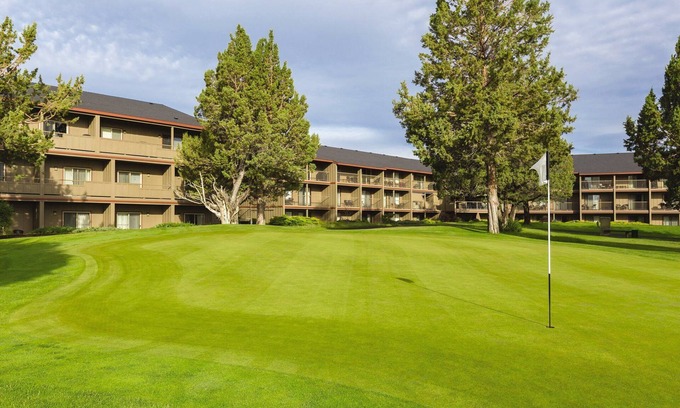 Redmond Resort | You have hit the Oregon jackpot !