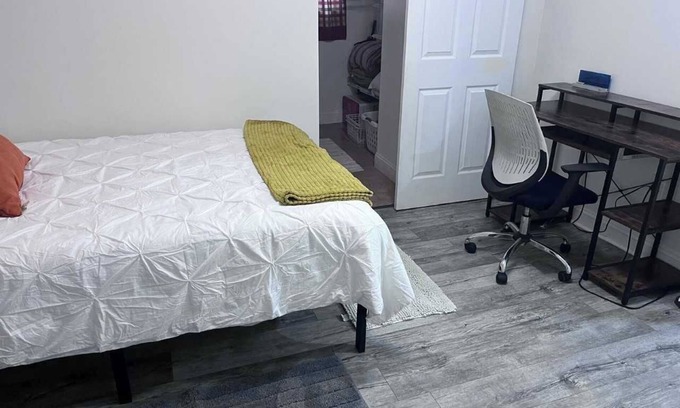 Gallaudet House | 🌆 Your DC Home Away from Home – Near Union Market, Dining & Landmarks.
