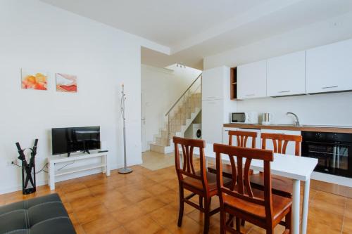 Arcella Apartment | Yourbanflat Rooftop