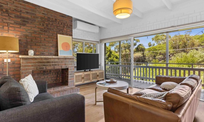 Cunjurong Point House | Yungaburra Beach Haven