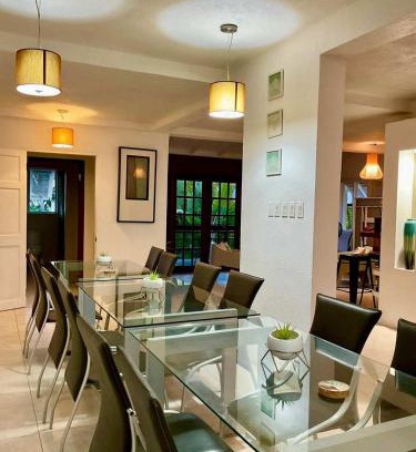 Lodge Hill House | ZenBreak Harbour View 3bd