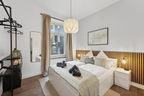 Elberfeld-Mitte Apartment | Zentral Wohnen im Luisenviertel Küche & Smart-TV