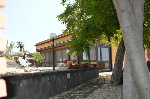 Santa Venerina Bed & Breakfast | Zest House