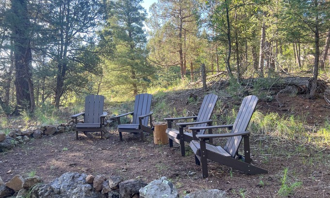 Ruidoso Cabin | Zia Den Cabin located beneath the Ruidoso Pines