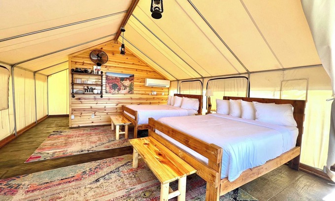 Orderville RV Rental | Zion, Bryce Glamping with Heat, AC, & Private Bath