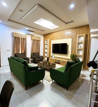 Ajah Apartment | Zorah's House & Luxury Apartment