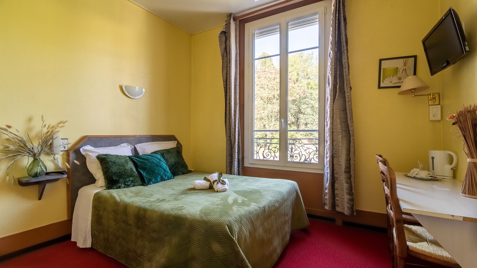 Photo of Bedroom in Montdidier