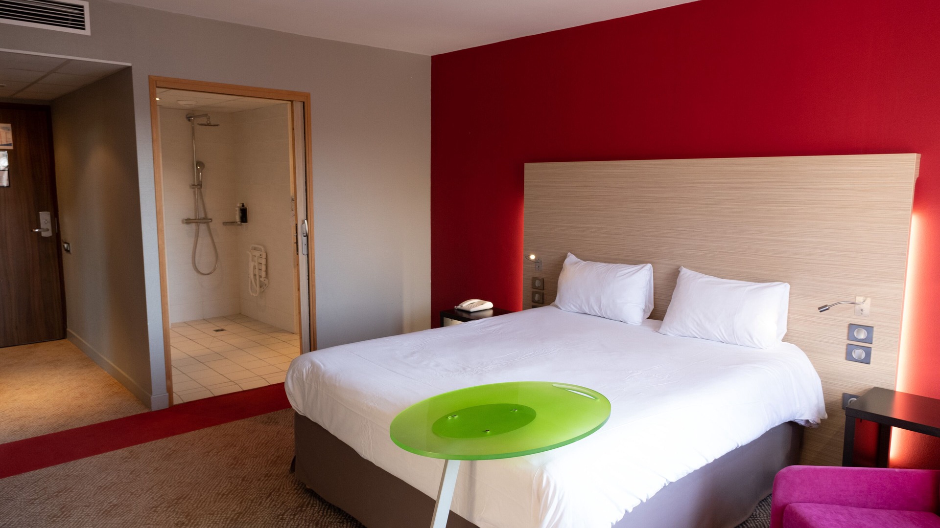 Photo of Bedroom in Saint-Dizier