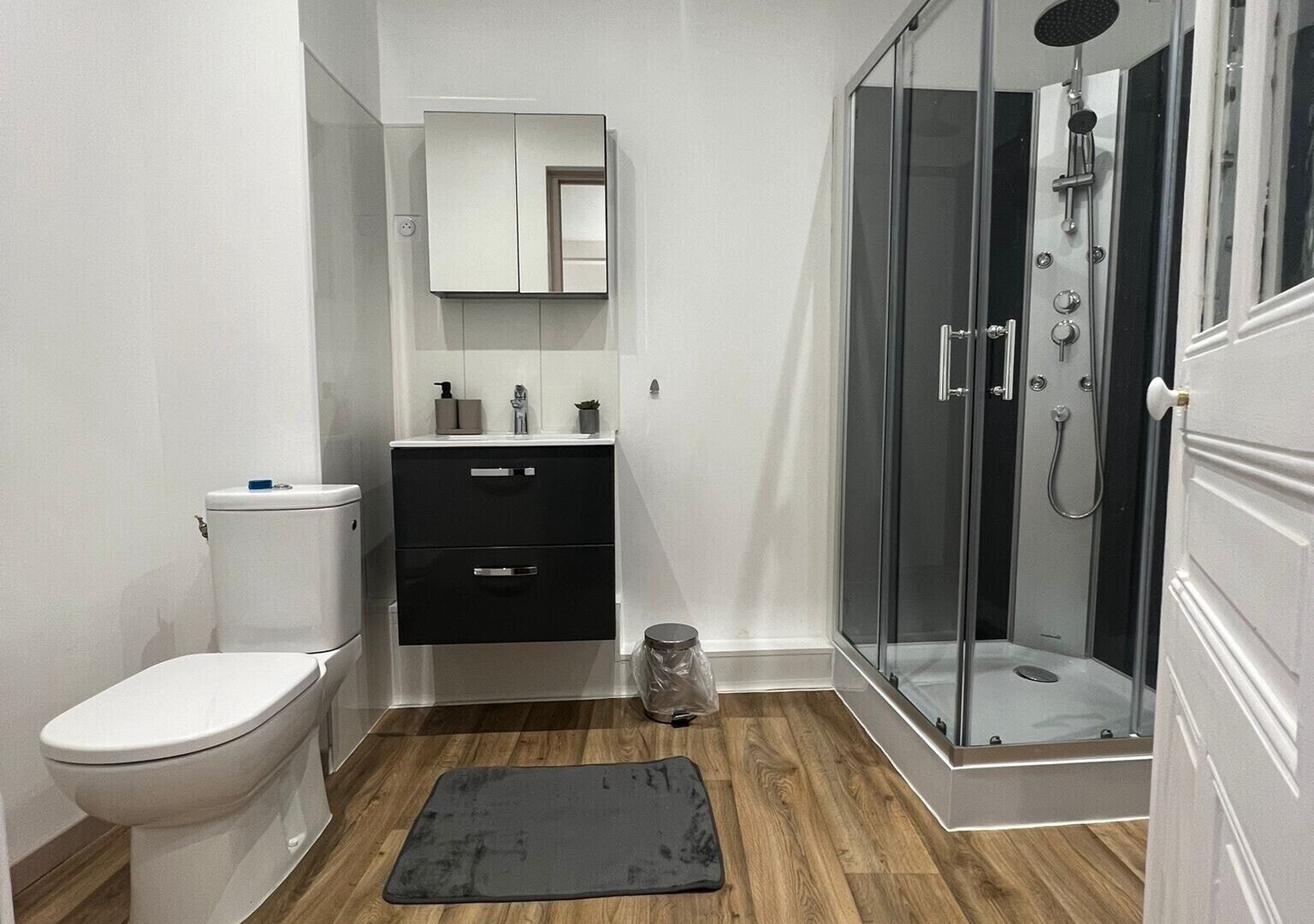 Photo of Bathroom in Givet