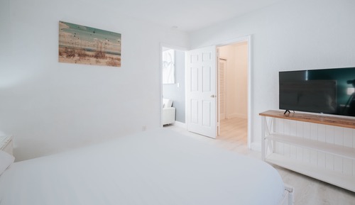 Deluxe Room, 1 Queen Bed with Sofa bed, Non Smoking