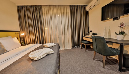 Deluxe Quadruple Room