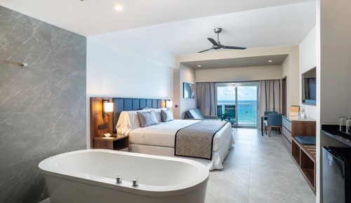 Junior Suite, Sea View (B2C-CA)