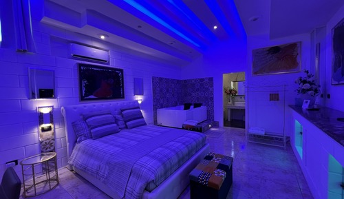 Deluxe Condo