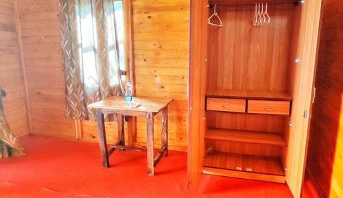 Deluxe AC Sea Facing High Rise Hut