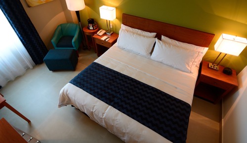 Standard Room, 1 King Bed (Extra Floor Space)