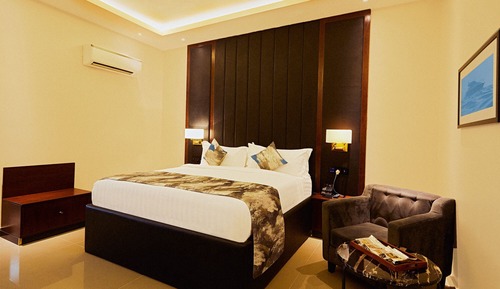 Deluxe Double Room, City View