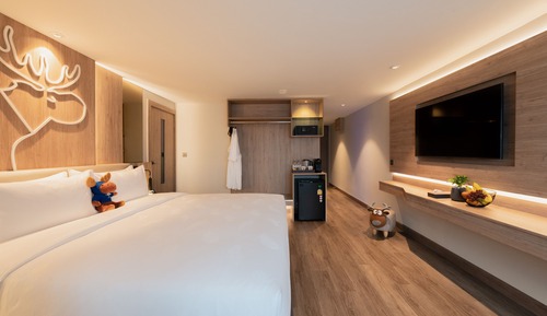 Honeymoon Suite with outdoor Jacuzzi