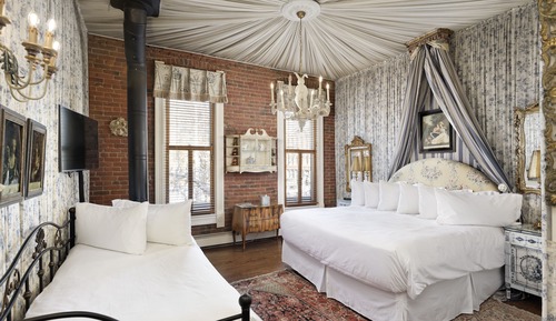 Deluxe Studio Suite, 1 King Bed