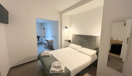 Economy Room