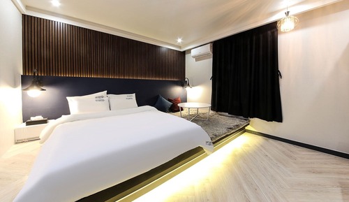 Premium Double Room