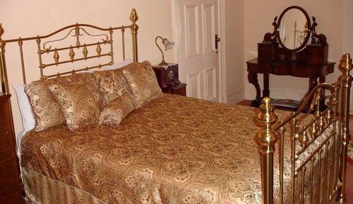 Executive Double Room, 1 Queen Bed, Private Bathroom, Garden View
