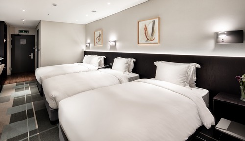 Quadruple Room (2)