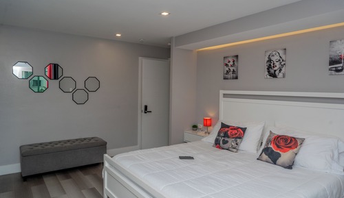 Premium Single Room