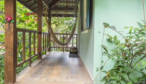 Chalé Super Luxo Chalé superluxo, 1 cama Queen, vista para a montanha, no jardim