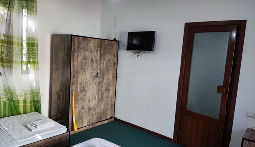 Economy Triple Room