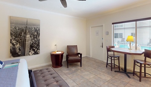 Grand Suite, Men only, Pool View
