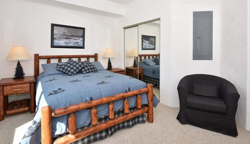 Premier Condo, 4 Bedrooms (Villages Condos, Four)