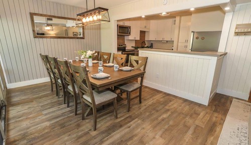 Premier Condo, 2 Bedrooms (Mountain Villa Condos, Two)