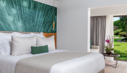 Junior Suite (Family Room)