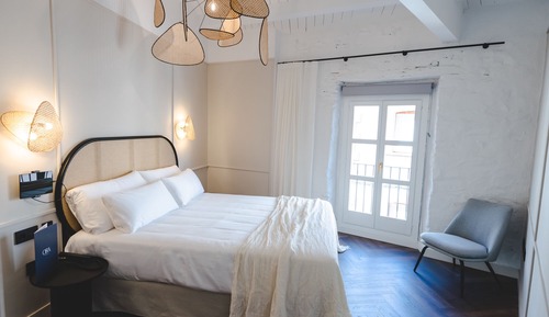 Standard Room, 1 King Bed
