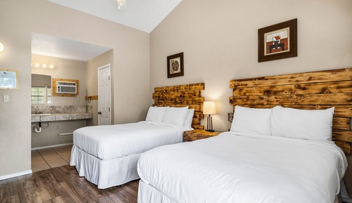 Deluxe Studio Suite