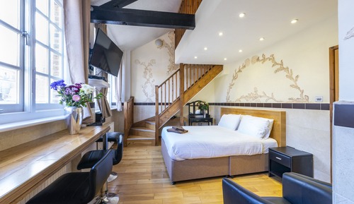 Grand Apartment