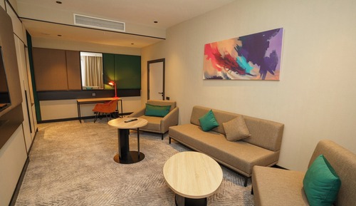Suite, 1 Bedroom, City View