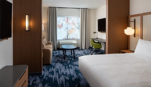 Studio Suite, 1 King Bed with Sofa bed