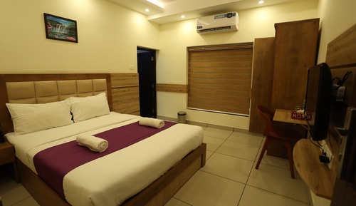 Deluxe Room, 1 King Bed